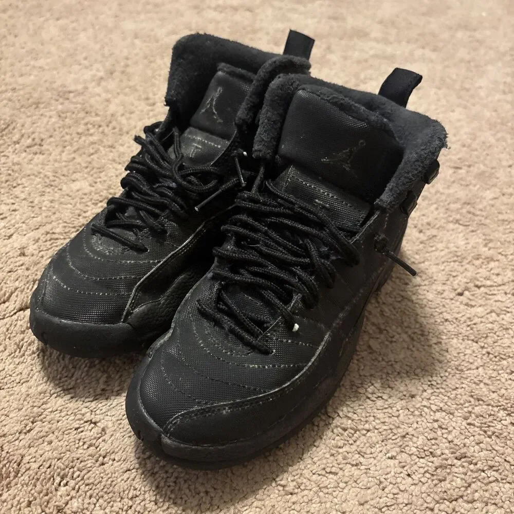 Jordan 12 Retro Black High Top Unisex Kids Sneakers Size 5Y Synthetic